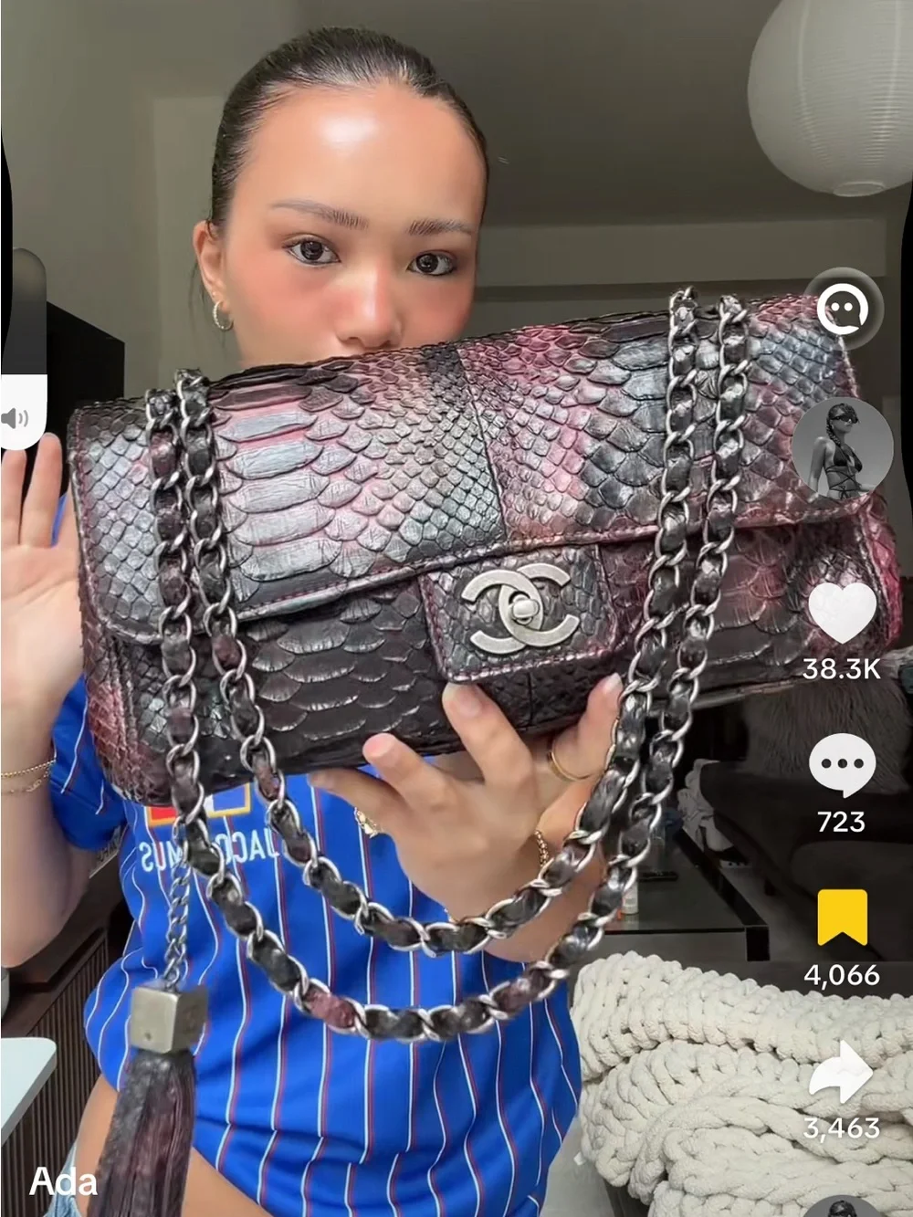 CHANEL am looking